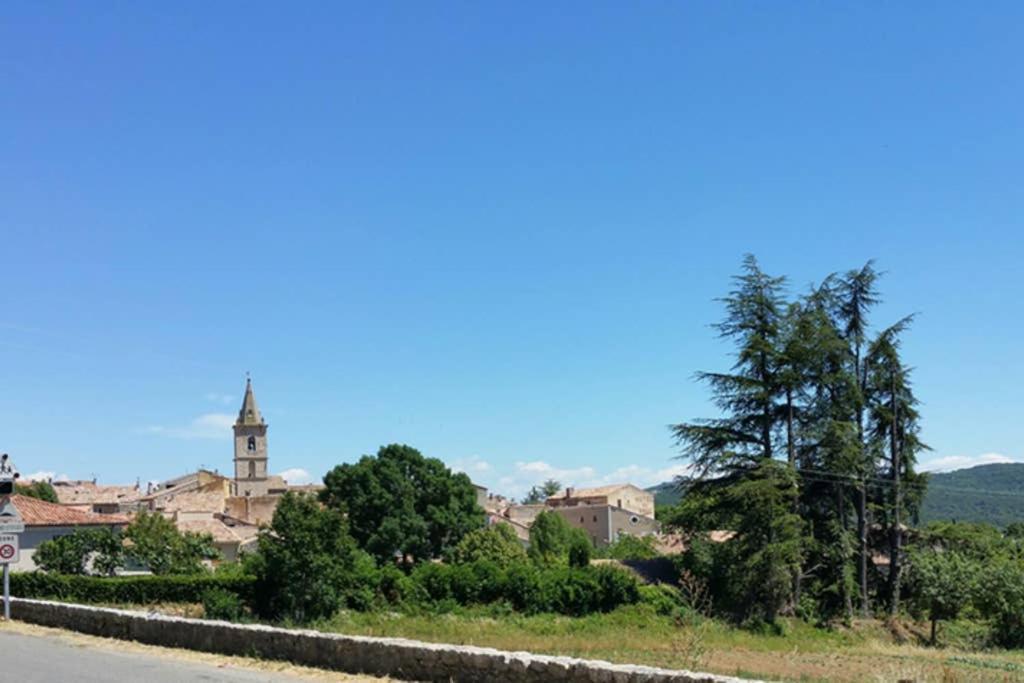 Villa La Lurette, Appartement Et Studio Saint-Etienne-les-Orgues Bagian luar foto
