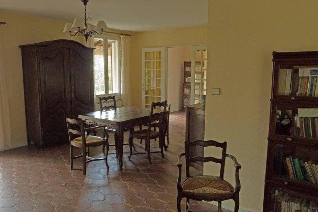 Villa La Lurette, Appartement Et Studio Saint-Etienne-les-Orgues Bagian luar foto