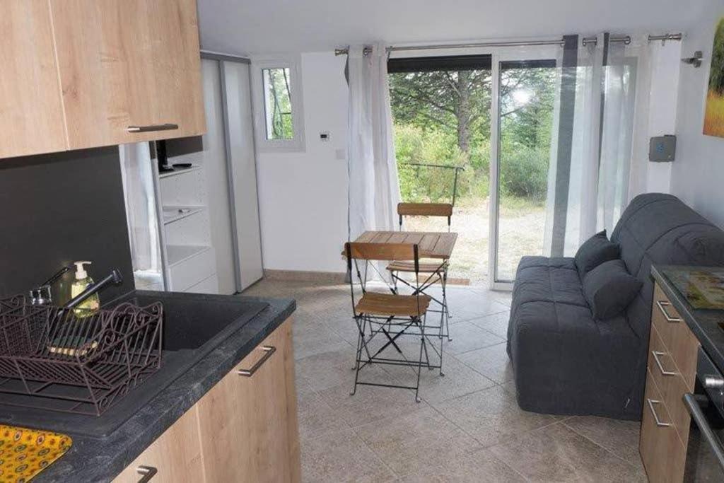 Villa La Lurette, Appartement Et Studio Saint-Etienne-les-Orgues Bagian luar foto