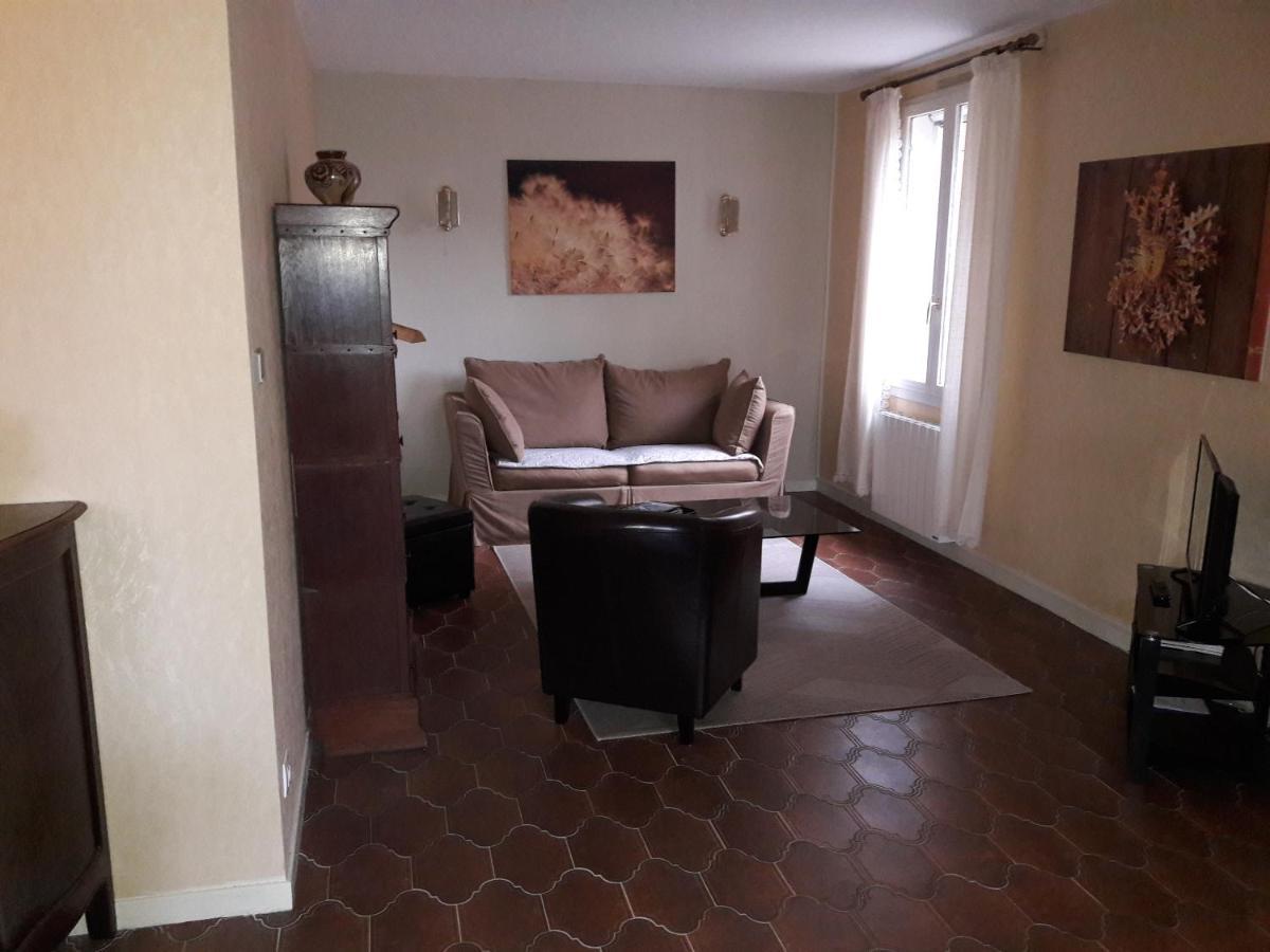 Villa La Lurette, Appartement Et Studio Saint-Etienne-les-Orgues Bagian luar foto